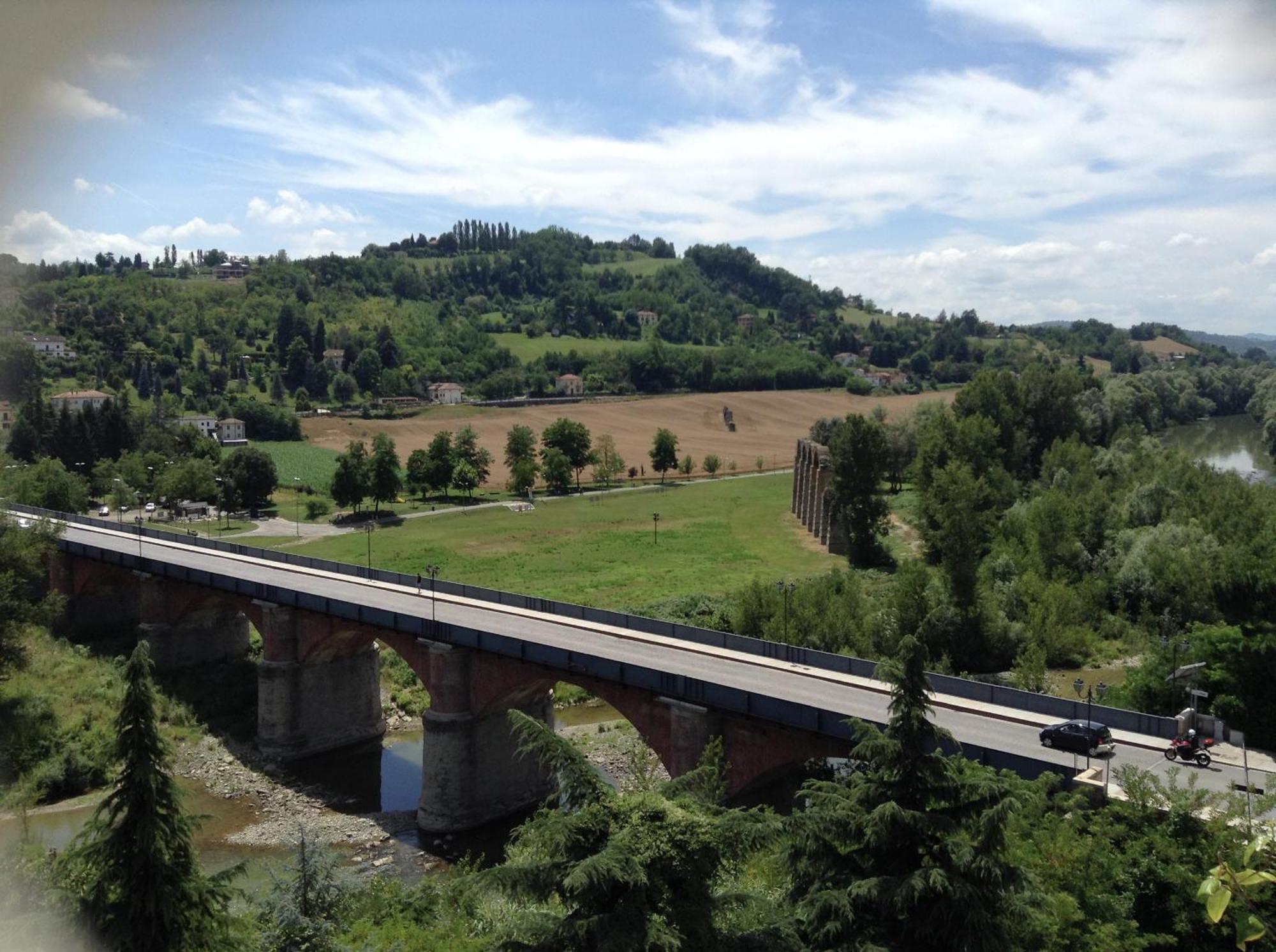 Appartamento Lella Con Meravigliosa Vista Vicino Alle Terme Acqui Terme Rom bilde